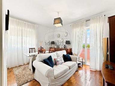 Apartamento T2 à venda em Vila Nova da Rainha
