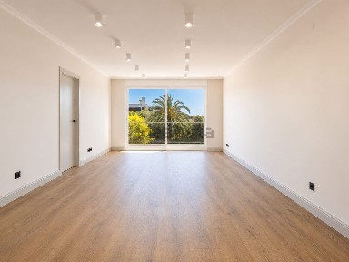 Apartamento T2 à venda na Rua Dona Maria das Dores Payzinho