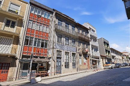 Apartamento T0 à venda na Rua do Bonjardim