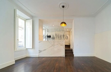 Arrendamento de apartamento T2 na Rua da Emenda