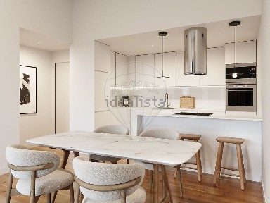 Apartamento T1 à venda na Rua Lopes, 102