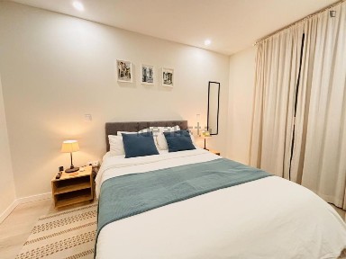 Arrendamento de apartamento T1 na Rua Doutor Júlio de Matos