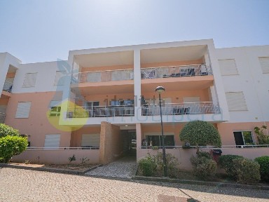 Apartamento T1 à venda na Rua Giacomino Ferrari