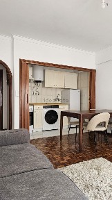 Arrendamento de apartamento T1 na Rua da Arrábida