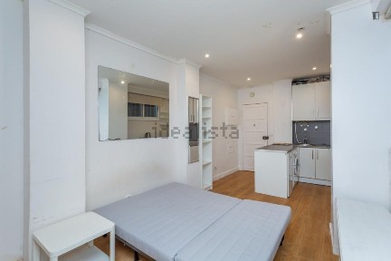 Arrendamento de apartamento T0 na Avenida do Brasil