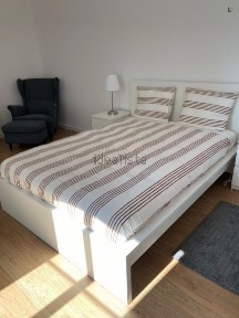 Arrendamento de apartamento T1 na Calçada do Lavra