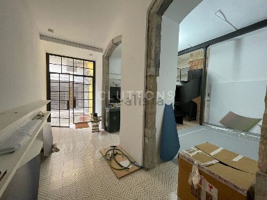 Arrendamento de espaço comercial na Rua José Maria Rodrigues, 7 a