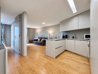 Apartamento T1 à venda na Rua de Aníbal Cunha, 85