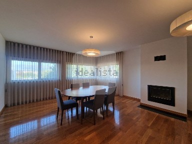 Arrendamento de apartamento T2 na Rua Vitorino dos Santos