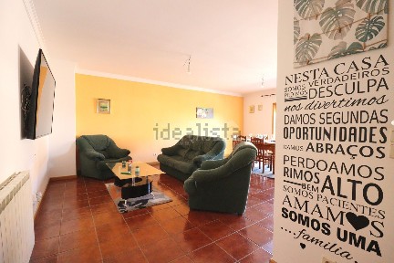 Apartamento T3 à venda na Avenida Brigadeiro Figueiredo Sarmento
