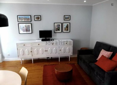 Arrendamento de apartamento T2 na Rua Afonso de Albuquerque