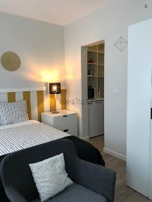 Arrendamento de apartamento T0 na Rua Conde das Antas