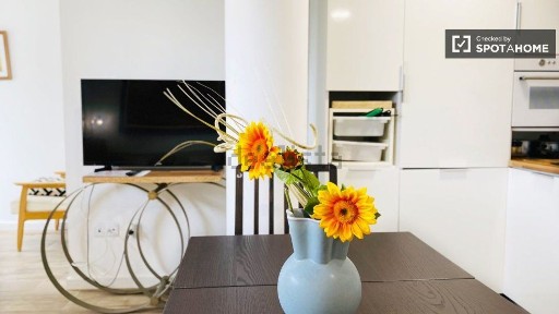Arrendamento de apartamento T1 na Rua C da Quinta dos Alcoutins