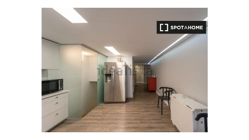 Arrendamento de apartamento T0 na Rua do Telhal