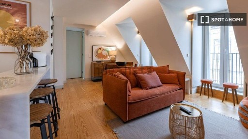 Arrendamento de apartamento T1 na Rua do Sol à Graça