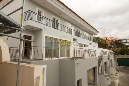 Apartamento T3 à venda em Santa Cruz