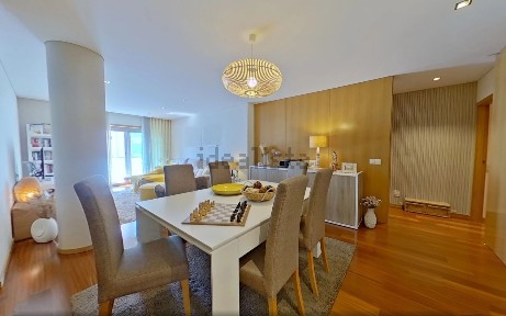 Apartamento T2 à venda na Rua Santa Luzia