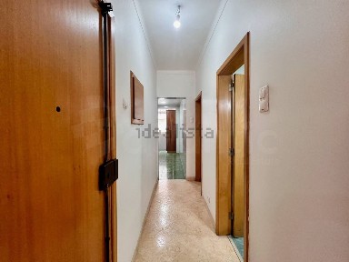 Arrendamento de apartamento T2 na Rua Salvador Allende, 53