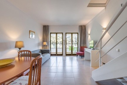 Arrendamento de apartamento T1 na Avenida Sabóia