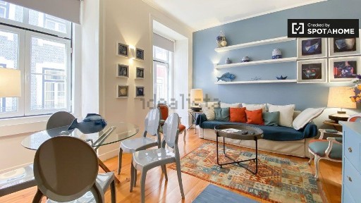 Arrendamento de apartamento T2 na Rua dos Sapateiros
