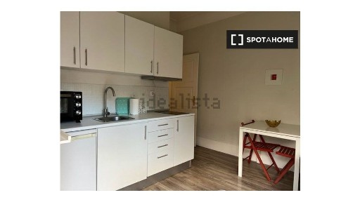 Arrendamento de apartamento T2 na Rua Sebastião Saraiva Lima
