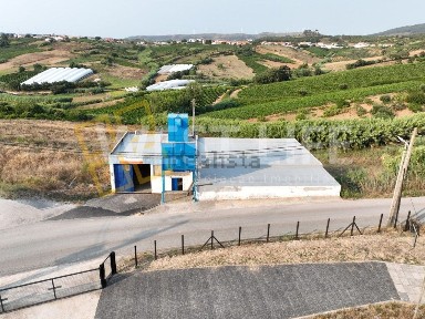 Armazém à venda em Azueira e Sobral da Abelheira