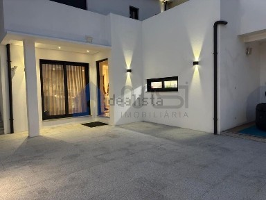 Casa ou moradia à venda em Guifões