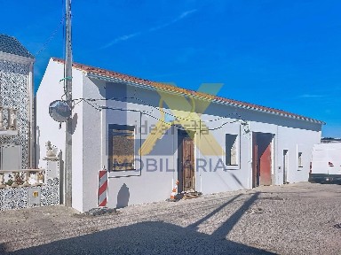 Esgueira, Rua Primeiro de Maio