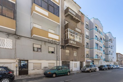 Apartamento T4 à venda na Rua José Augusto Pimenta