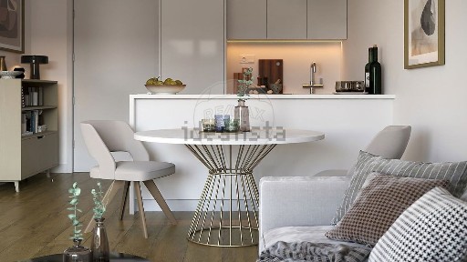 Apartamento T2 à venda na Rua Doutor Arlindo Vicente, 29