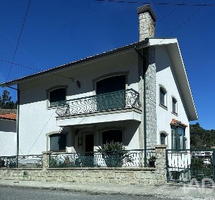 Moradia independente à venda em Lamego