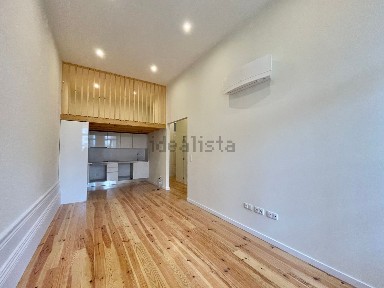 Arrendamento de apartamento T1 em Praça da República
