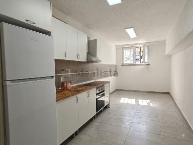 Espaço comercial à venda no Largo José Joaquim Cabecinha, 17