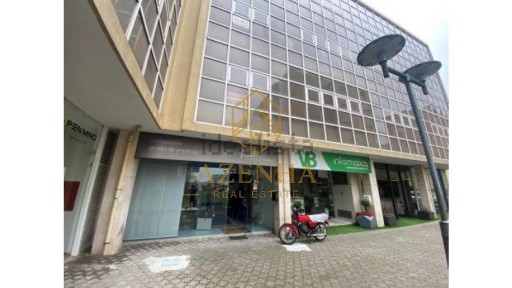Espaço comercial à venda em Santo Tirso - Couto - Burgães