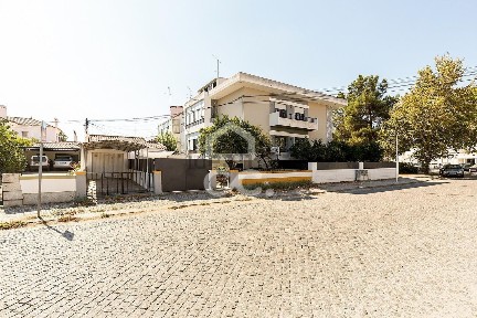 Moradia independente à venda em Malagueira e Horta das Figueiras