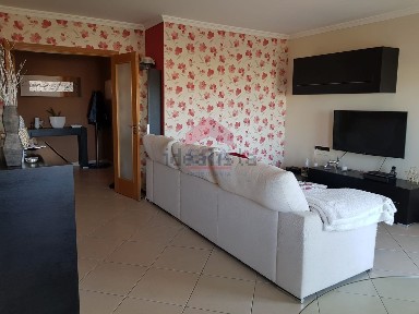 Apartamento T2 à venda na Rua Jose Duarte, 31