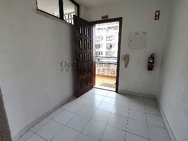 Apartamento T1 à venda na Rua da Ladeira