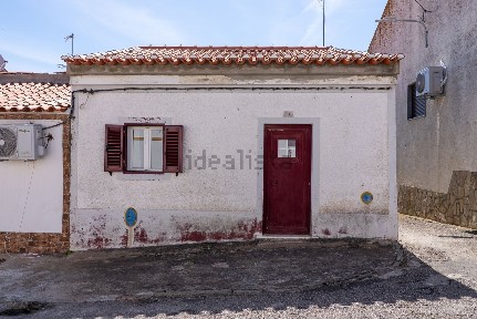 Moradia geminada à venda na Rua de Pedro Piteira, 18