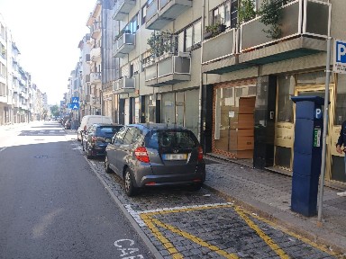 Arrendamento de espaço comercial na Rua de Santos Pousada