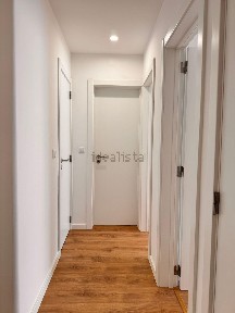 Apartamento T3 à venda na Rua Almeida Garrett, 16