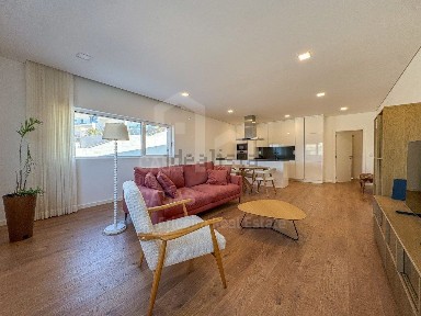 Apartamento T2 à venda no Centro da Vila