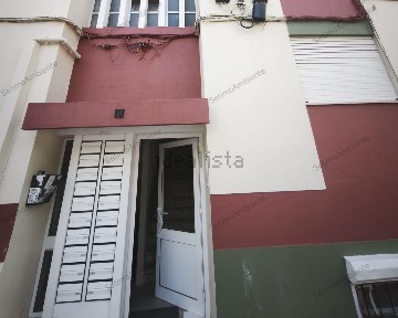 Apartamento T1 à venda na Rua José Gomes Ferreira