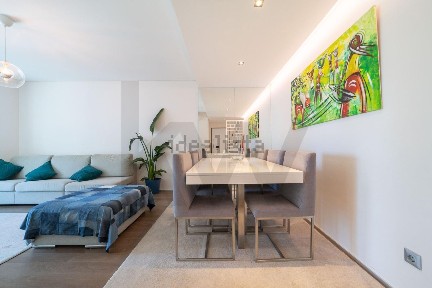 Apartamento T2 à venda na Estrada da Cruz s/n