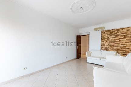Apartamento T2 à venda na Praceta Irene Lisboa