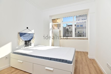 Apartamento T1 à venda na Rua Tomás da Anunciação