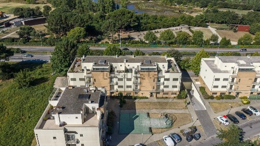 Apartamento T3 à venda na Meadela