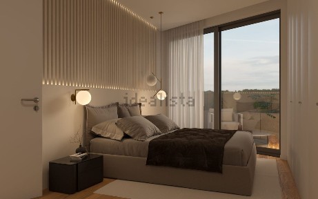 Apartamento T2 à venda na Rua de Nove de Abril