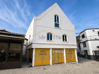 Espaço comercial à venda em Peniche