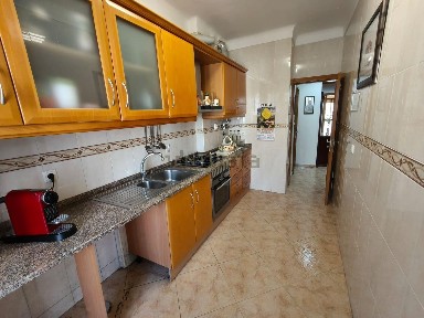 Arrendamento de apartamento T2 na Rua da Cordoaria, 30