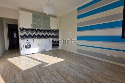 Arrendamento de apartamento T1 na Rua Cândido dos Reis, 85
